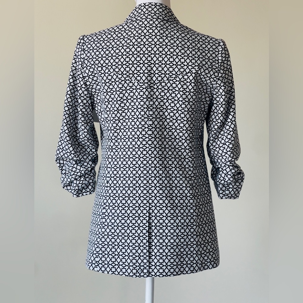 Elie Tahari Black & White Geometric Print 3/4 scrunched sleeve Blazer Size 8 - Picture 10 of 15